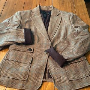 Apostrophe brand plaid fitted blazer